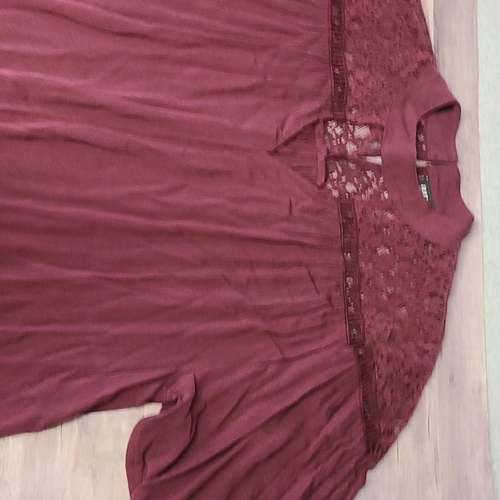 Womens a.n.a. wine colored top